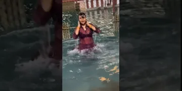 🌹Ganga snan: day in ganga bath🌷 🌼#ganga #bathing #viralshorts | Pinay spiritual journey