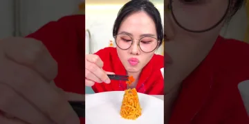 When You REJECT Asian Mom's Food #shortsfeed | Pinay student study hacks