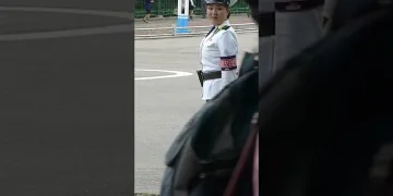 North Korean traffic lady spots a friend and breaks character 👀 #humans #northkorea #pyongyang | Pinay human touch in AI