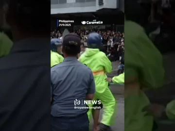 Chaos as police clash with protesters in Philippine anti-corruption rally | Pinoy anti-corruption protests