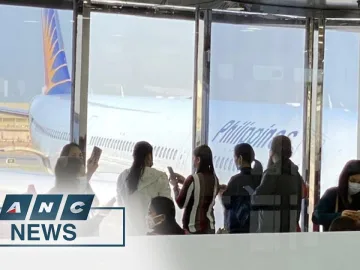 PH Gov't repatriates 347 Filipinos in Kuwait | ANC | Filipina local government news